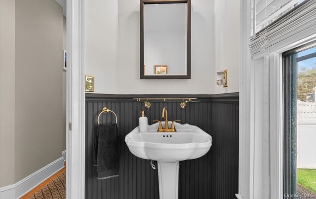 14 Franklin Avenue, Glen Cove, NY 11542