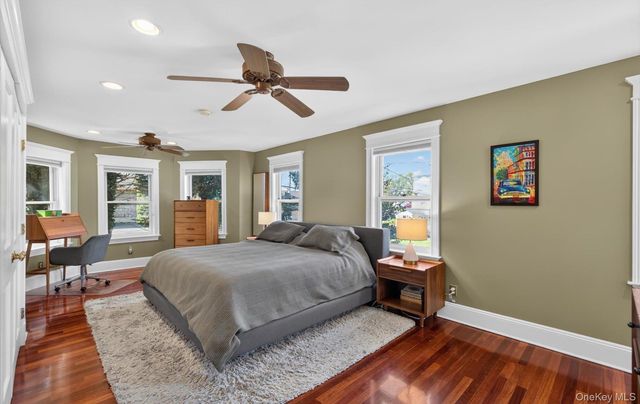 14 Franklin Avenue, Glen Cove, NY 11542