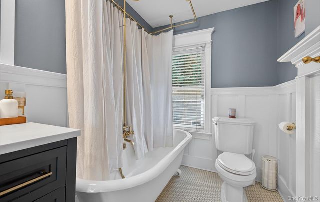 14 Franklin Avenue, Glen Cove, NY 11542