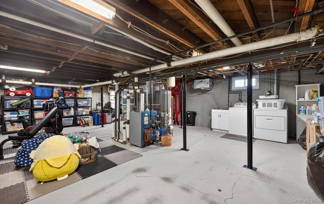 14 Franklin Avenue, Glen Cove, NY 11542