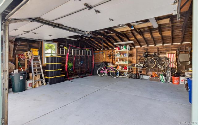 14 Franklin Avenue, Glen Cove, NY 11542