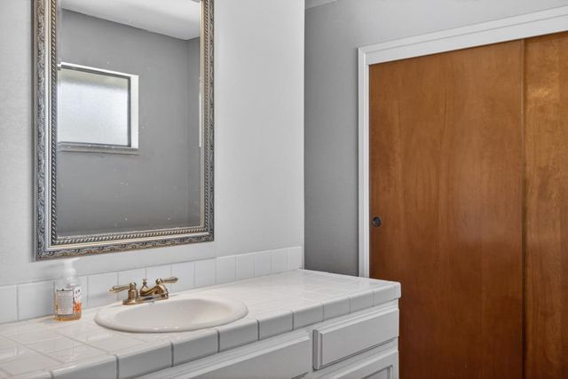 7748 Juan Way, Fair Oaks, CA 95628