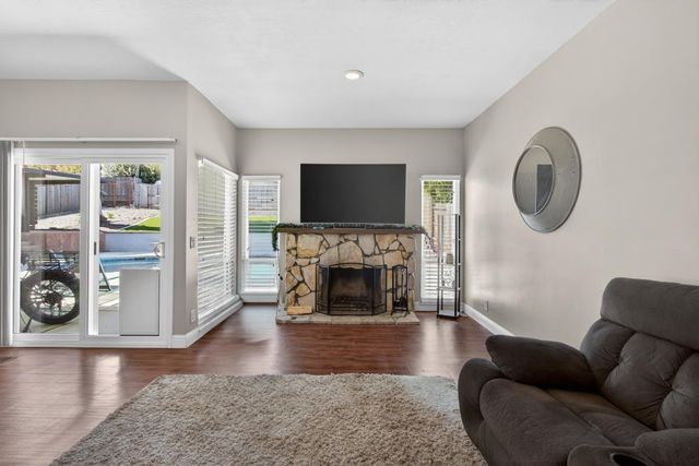 7748 Juan Way, Fair Oaks, CA 95628