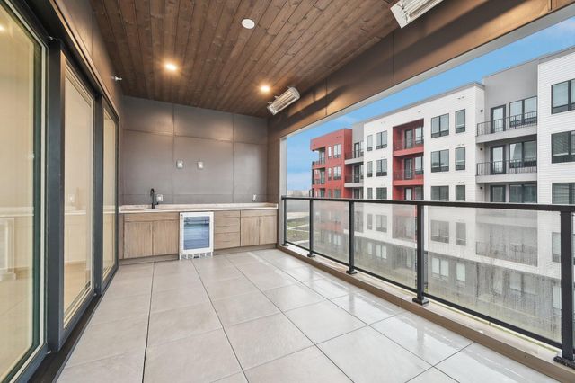 270 Dickenson Street, 302, Columbus, OH 43215