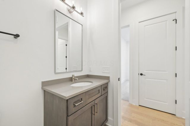 270 Dickenson Street, 302, Columbus, OH 43215