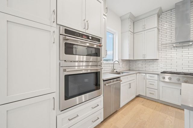 270 Dickenson Street, 302, Columbus, OH 43215