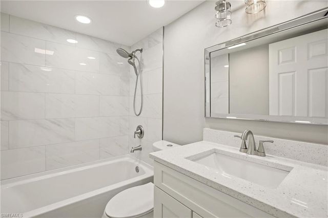 5109 Sunnybrook CT 9, Cape Coral, FL 33904