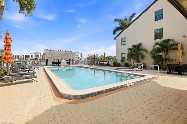 5109 Sunnybrook CT 9, Cape Coral, FL 33904