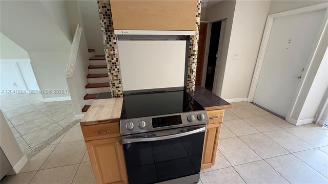 2921 SW 87th Avenue 511, Davie, FL 33328