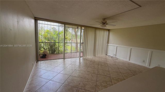 2921 SW 87th Avenue 511, Davie, FL 33328