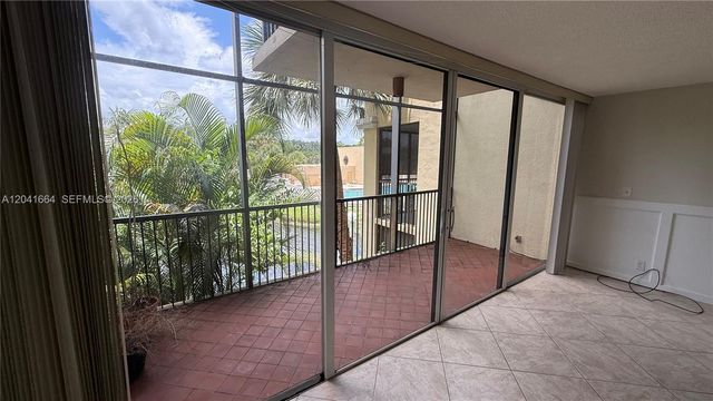 2921 SW 87th Avenue 511, Davie, FL 33328