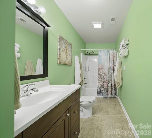 1662 Golden Cedar Lane, Newton, NC 28658