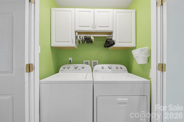 1662 Golden Cedar Lane, Newton, NC 28658