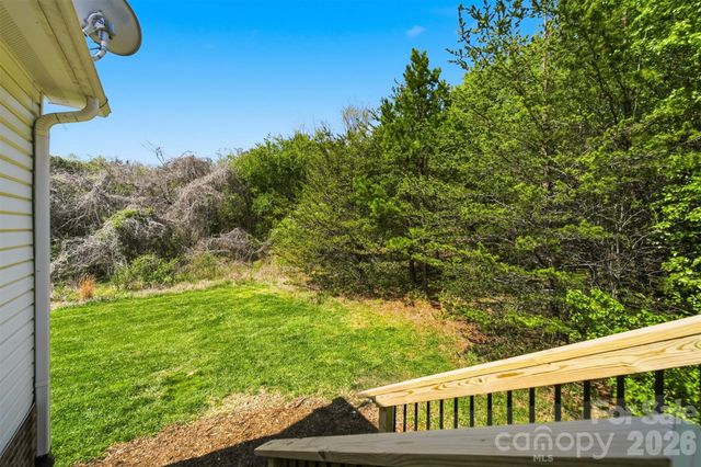 1662 Golden Cedar Lane, Newton, NC 28658