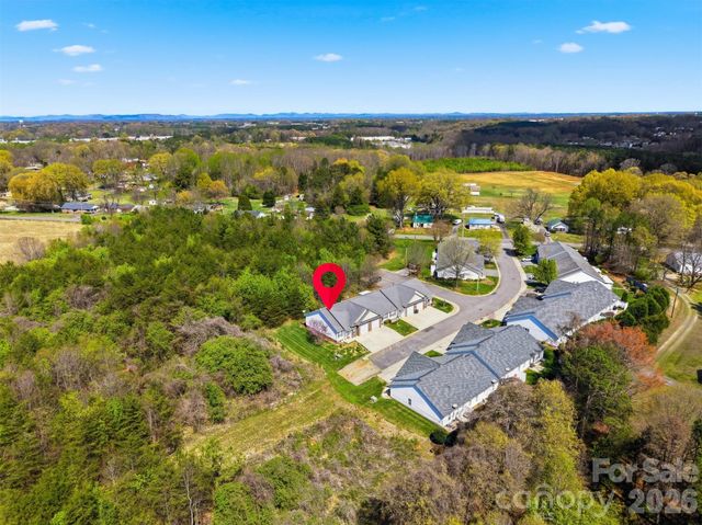 1662 Golden Cedar Lane, Newton, NC 28658