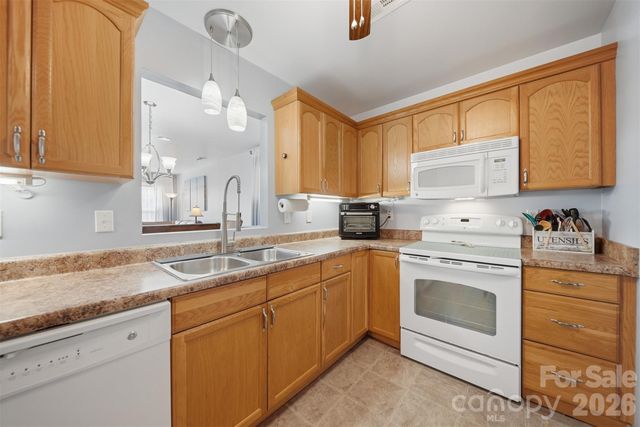 1662 Golden Cedar Lane, Newton, NC 28658