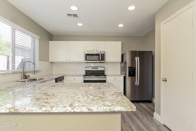 7005 S 31ST Drive, Phoenix, AZ 85041