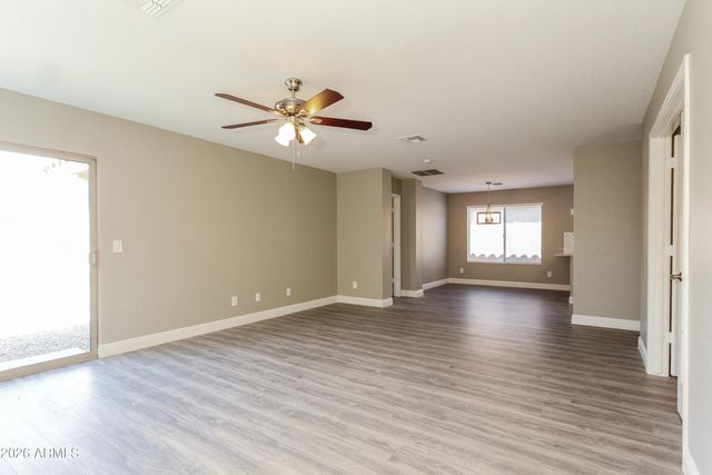 7005 S 31ST Drive, Phoenix, AZ 85041