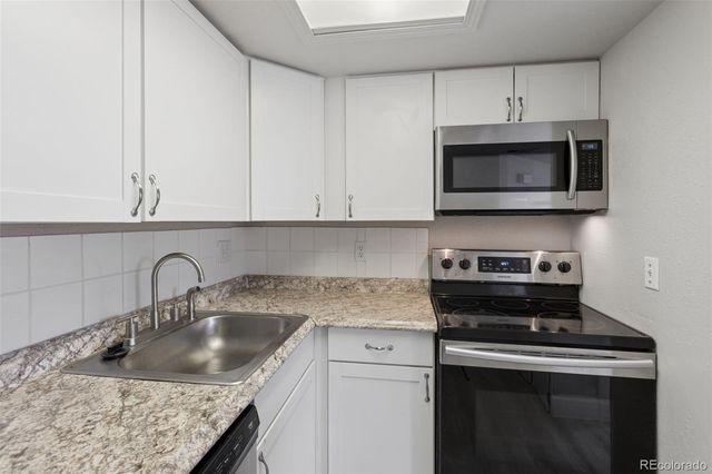 17054 E Tennessee Drive 207, Aurora, CO 80017