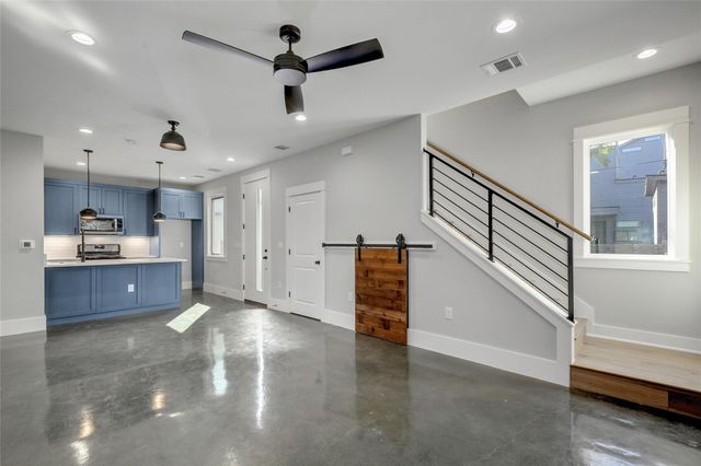 1903 Pennsylvania Ave 2, Austin, TX 78702