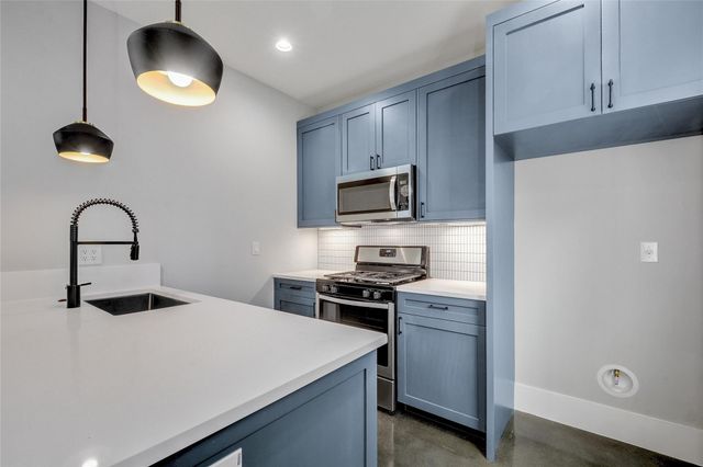 1903 Pennsylvania Ave 2, Austin, TX 78702