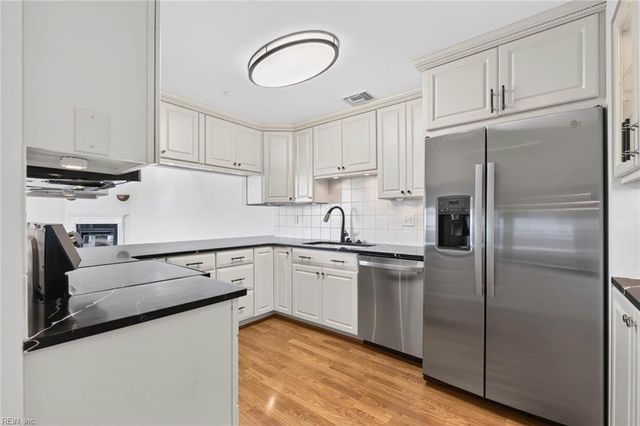 500 Winston Salem Ave Apt 511, Virginia Beach, VA 23451