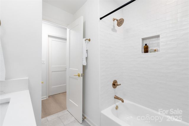 5045 Murrayhill Road, Charlotte, NC 28210