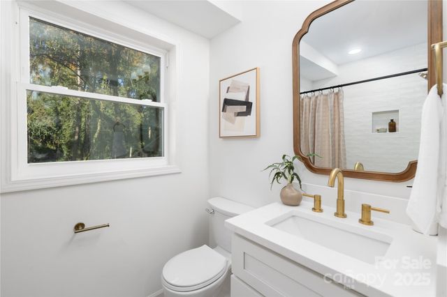 5045 Murrayhill Road, Charlotte, NC 28210