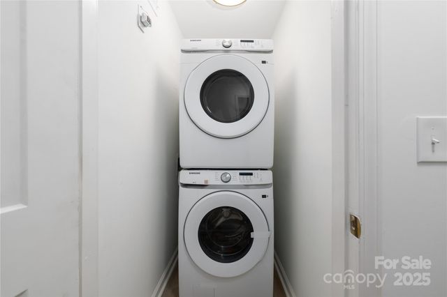 5045 Murrayhill Road, Charlotte, NC 28210