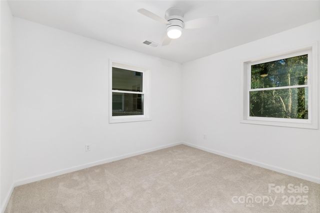 5045 Murrayhill Road, Charlotte, NC 28210