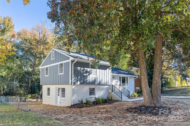 5045 Murrayhill Road, Charlotte, NC 28210