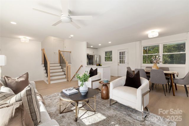 5045 Murrayhill Road, Charlotte, NC 28210