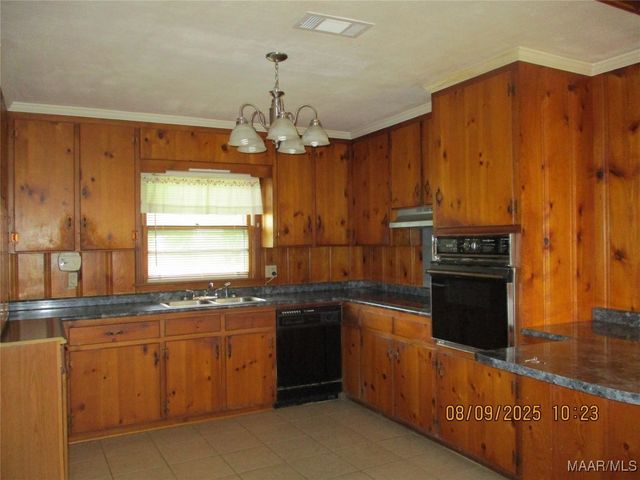 110 Bracelle Drive, Selma, AL 36701