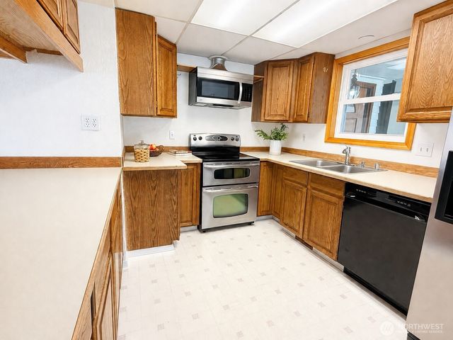 13329 58th Drive NE, Marysville, WA 98271