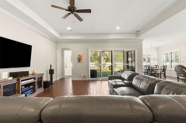 5134 LAKECASTLE DRIVE, Tampa, FL 33624