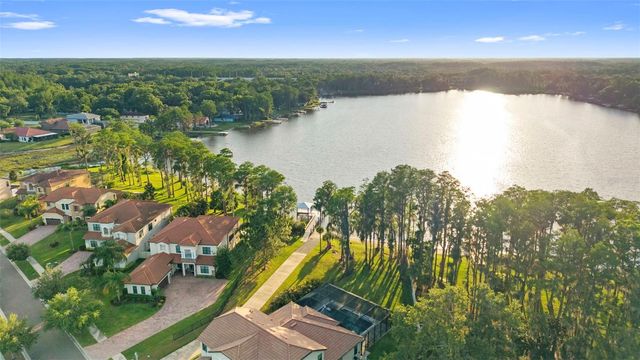 5134 LAKECASTLE DRIVE, Tampa, FL 33624