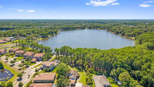 5134 LAKECASTLE DRIVE, Tampa, FL 33624