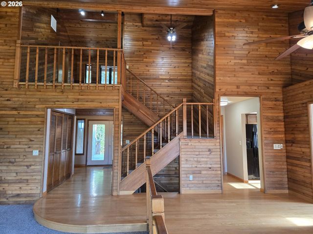 8377 Se REGNER Rd, Gresham, OR 97080