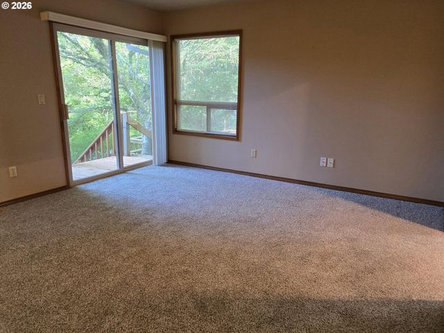 8377 Se REGNER Rd, Gresham, OR 97080