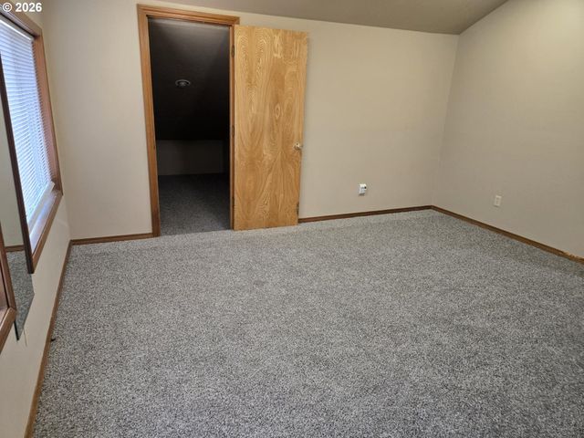 8377 Se REGNER Rd, Gresham, OR 97080