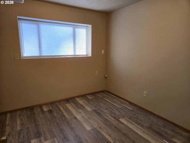 8377 Se REGNER Rd, Gresham, OR 97080