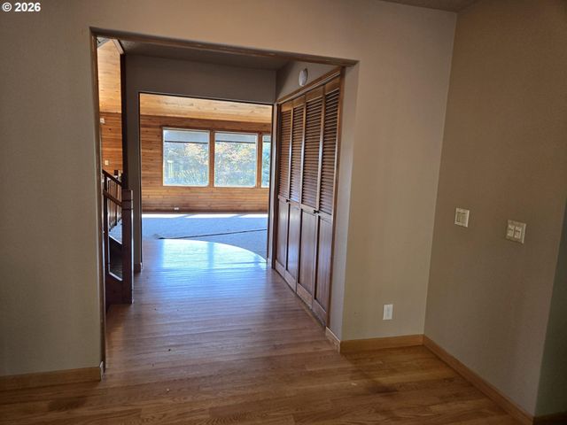 8377 Se REGNER Rd, Gresham, OR 97080