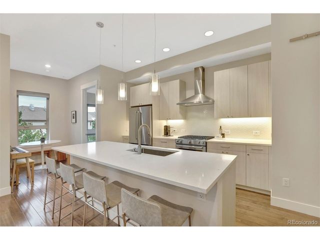 4885 S Monaco St 208, Denver, CO 80237