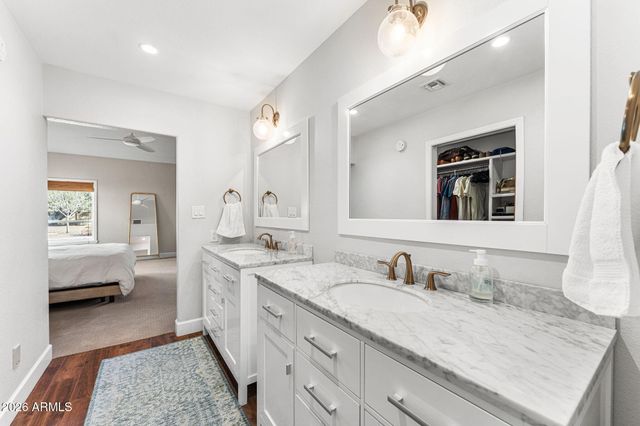 3904 E AHWATUKEE Drive, Phoenix, AZ 85044