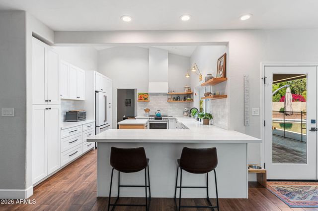 3904 E AHWATUKEE Drive, Phoenix, AZ 85044