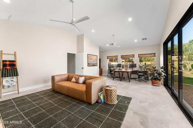 3904 E AHWATUKEE Drive, Phoenix, AZ 85044