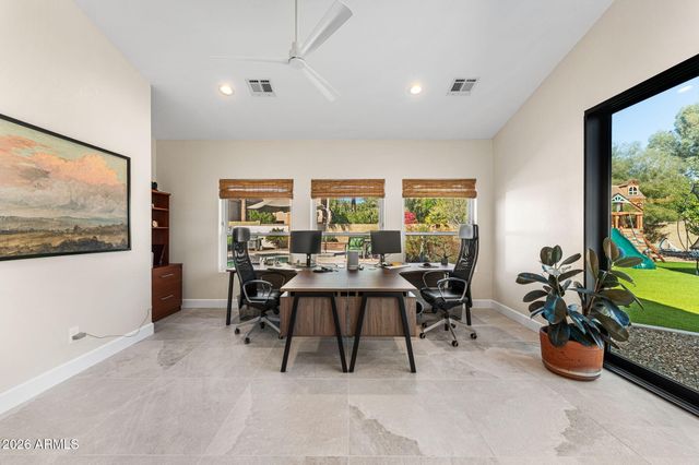 3904 E AHWATUKEE Drive, Phoenix, AZ 85044