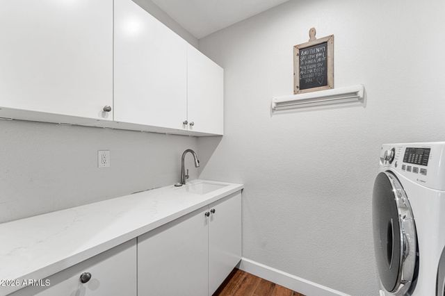 3904 E AHWATUKEE Drive, Phoenix, AZ 85044