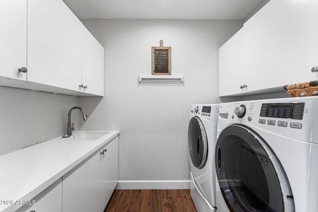 3904 E AHWATUKEE Drive, Phoenix, AZ 85044