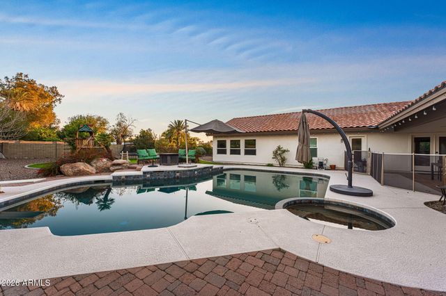 3904 E AHWATUKEE Drive, Phoenix, AZ 85044